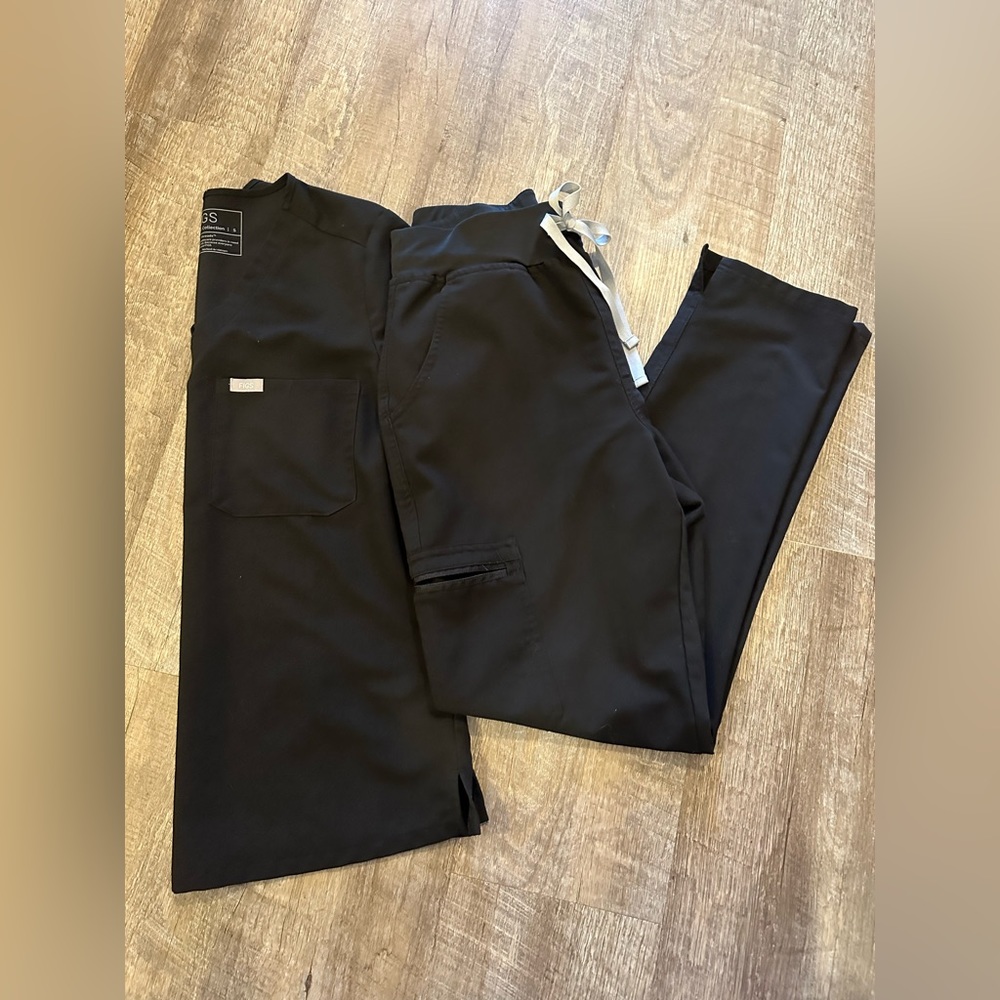 Women’s Figs Scrubs